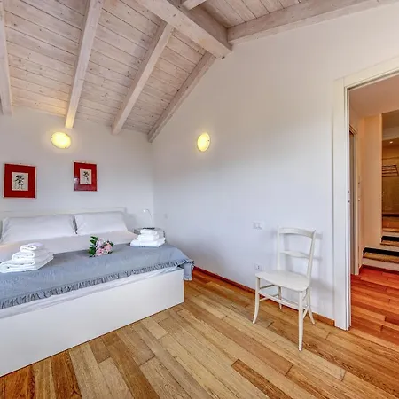 Casa Paradiso Apartment *